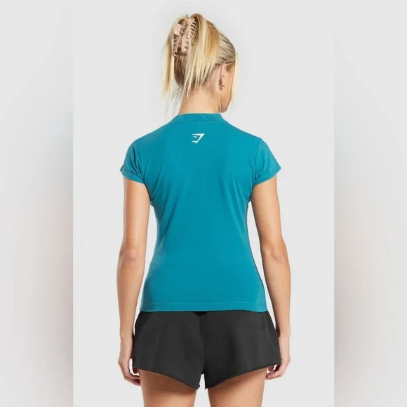 GYMSHARK Women’s Lift Heavy Body Fit T-Shirt Terrace Blue- NWT - Picture 2 of 7